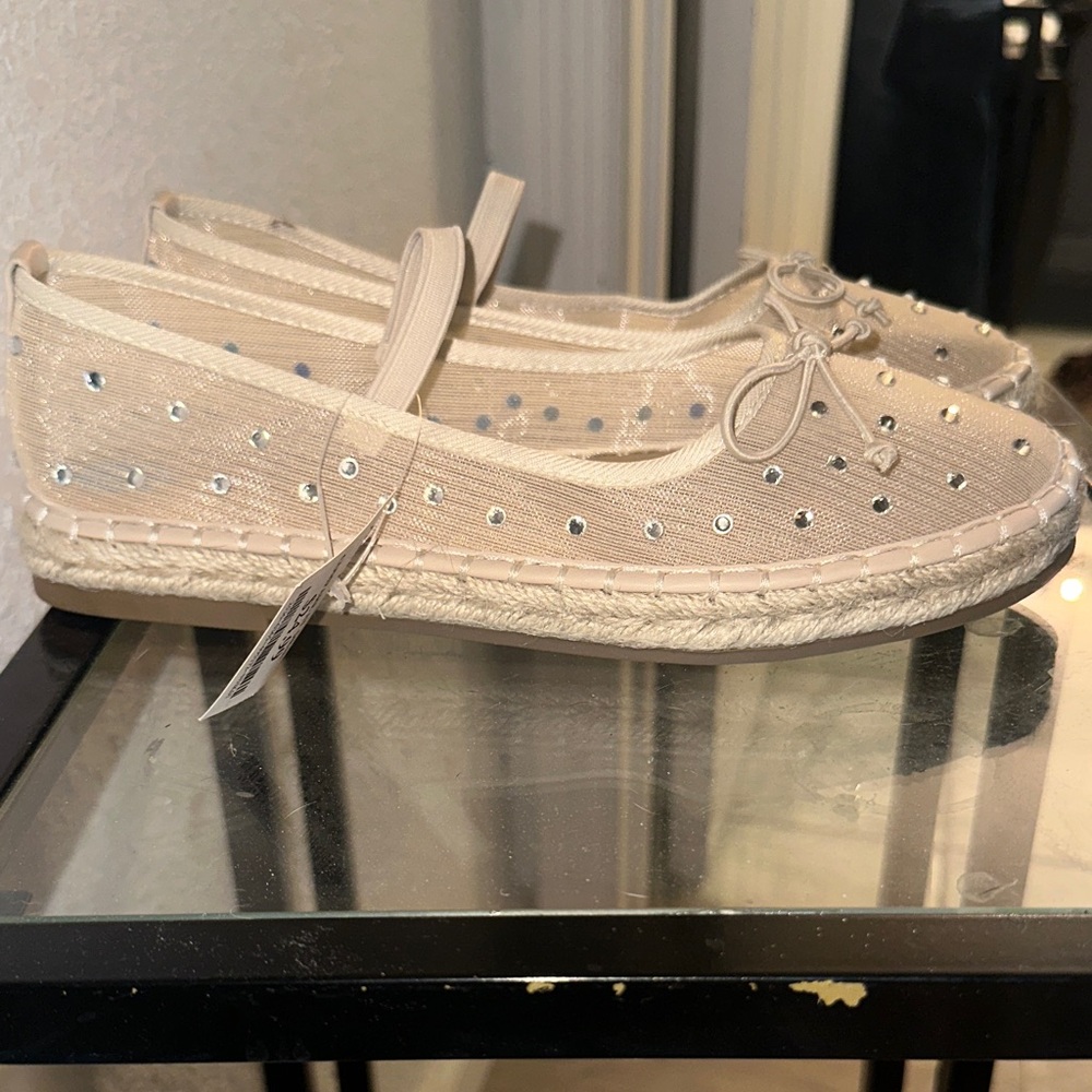 Brand New Nude Madden Girl Cream Flats with Rhinestone Accents - Picture 2 of 4